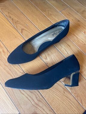 Life Stride Black Pointed Block Heel Pumps with Gold Accent
